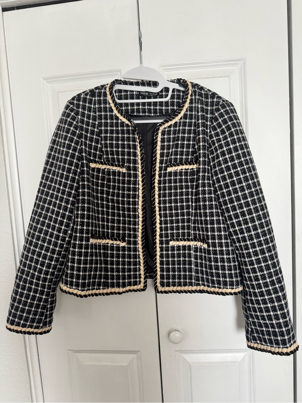 Black & Cream Tweed Cropped Blazer